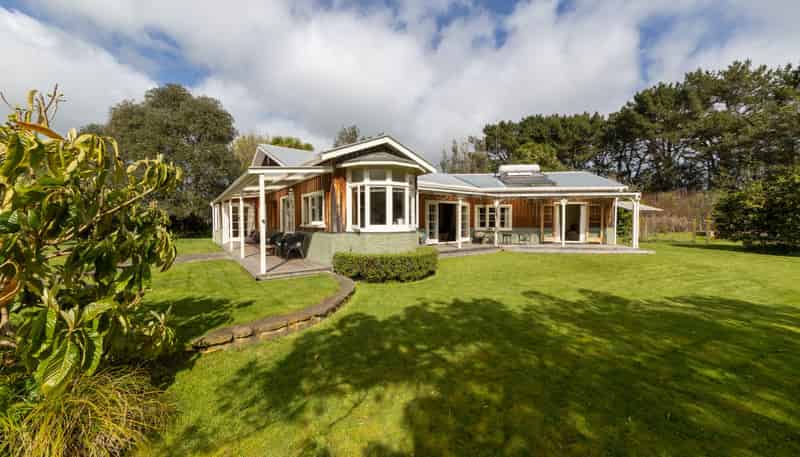 1522 Parewanui Road, Bulls
