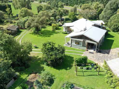 1522 Parewanui Road, Bulls
