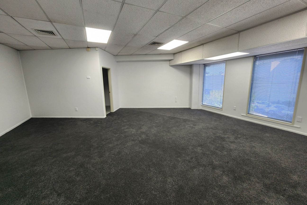 Bright and fresh workspace on Lincoln Road - Vista 3