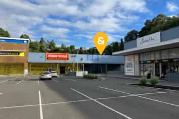 Retail Shopping Centre Options For Lease