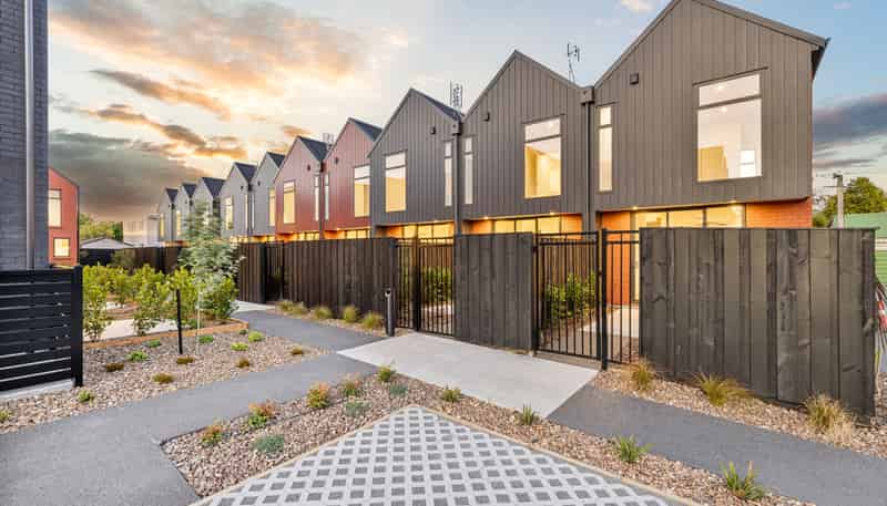 6/5 Donald Place, Merivale