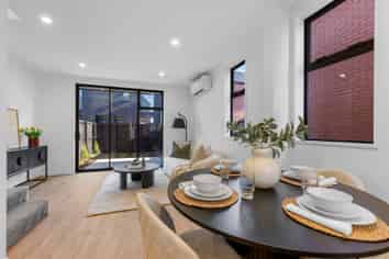 6/5 Donald Place, Merivale