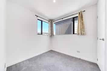 Auckland - Address withheld