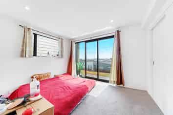 Auckland - Address withheld