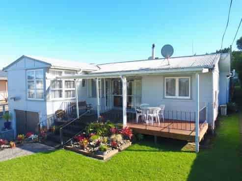 48 Davies Drive, Kawhia