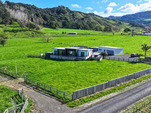 107 Neavesville Road, Puriri