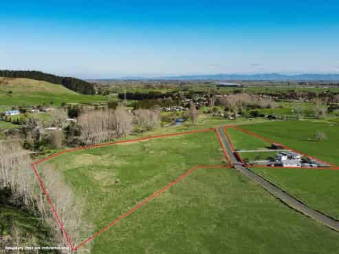 107 Neavesville Road, Puriri