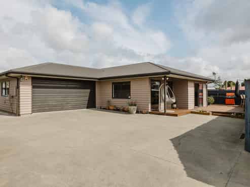 30 Charles Cross Street, Longburn