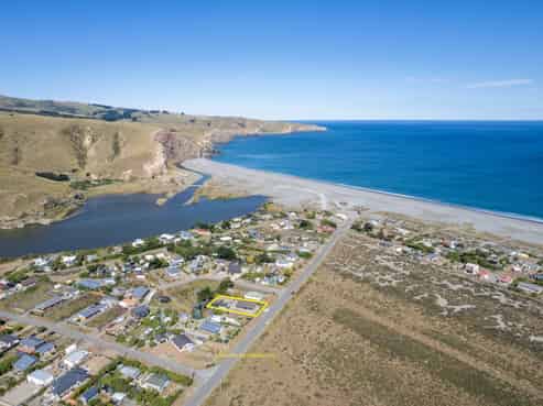 127 Poranui Beach Road, Little River