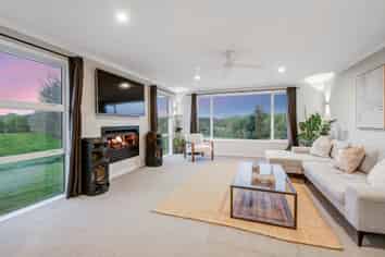 100 Hauora Lane, Waitoki