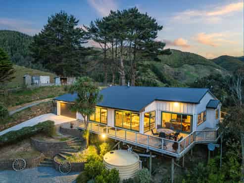 1142 Paekakariki Hill Road, Pauatahanui