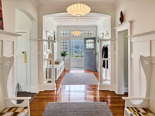 18 Wairere Road, Belmont