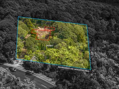 252 Piha Road, Piha