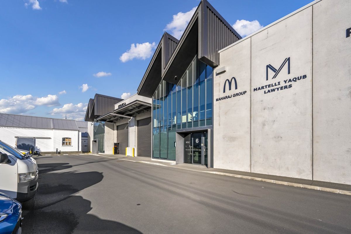 Modern open level one office - Widok 5