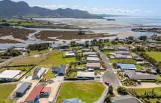 18  McDonald Place, Collingwood