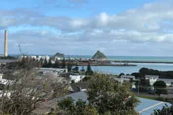 11 South Road, Moturoa