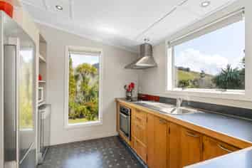 9 Stingray Crescent, Whiritoa