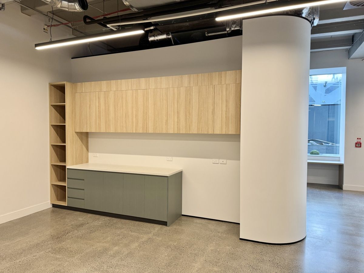 High quality refurbished office - Mehr