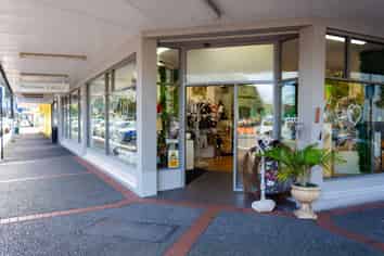 Own your own office or Retail Shop!