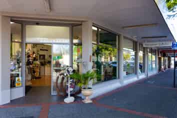 Own your own office or Retail Shop!