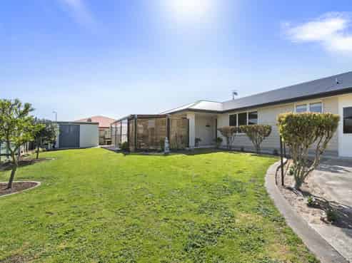 12 Malthus Place, Foxton Beach