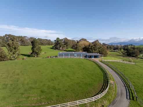 563 State Highway 23, Temple View