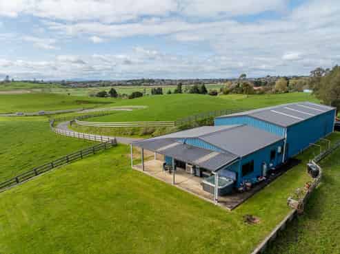 563 State Highway 23, Temple View