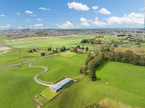 563 State Highway 23, Temple View