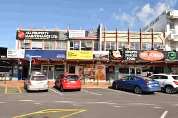 Dual access Manurewa Office Space 