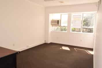 Dual access Manurewa Office Space 
