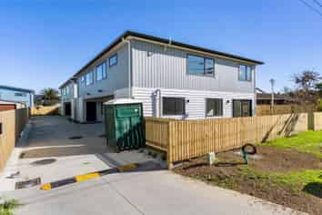 52A Border Road, Henderson
