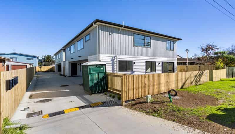 52A Border Road, Henderson