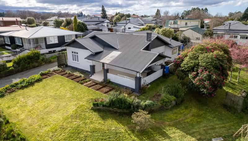16 Chamberlain Street, Dannevirke