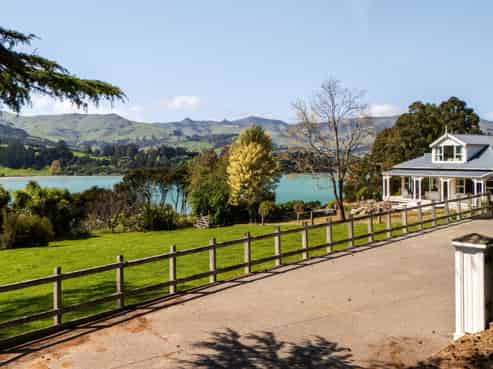 13 Moores Road, French Farm