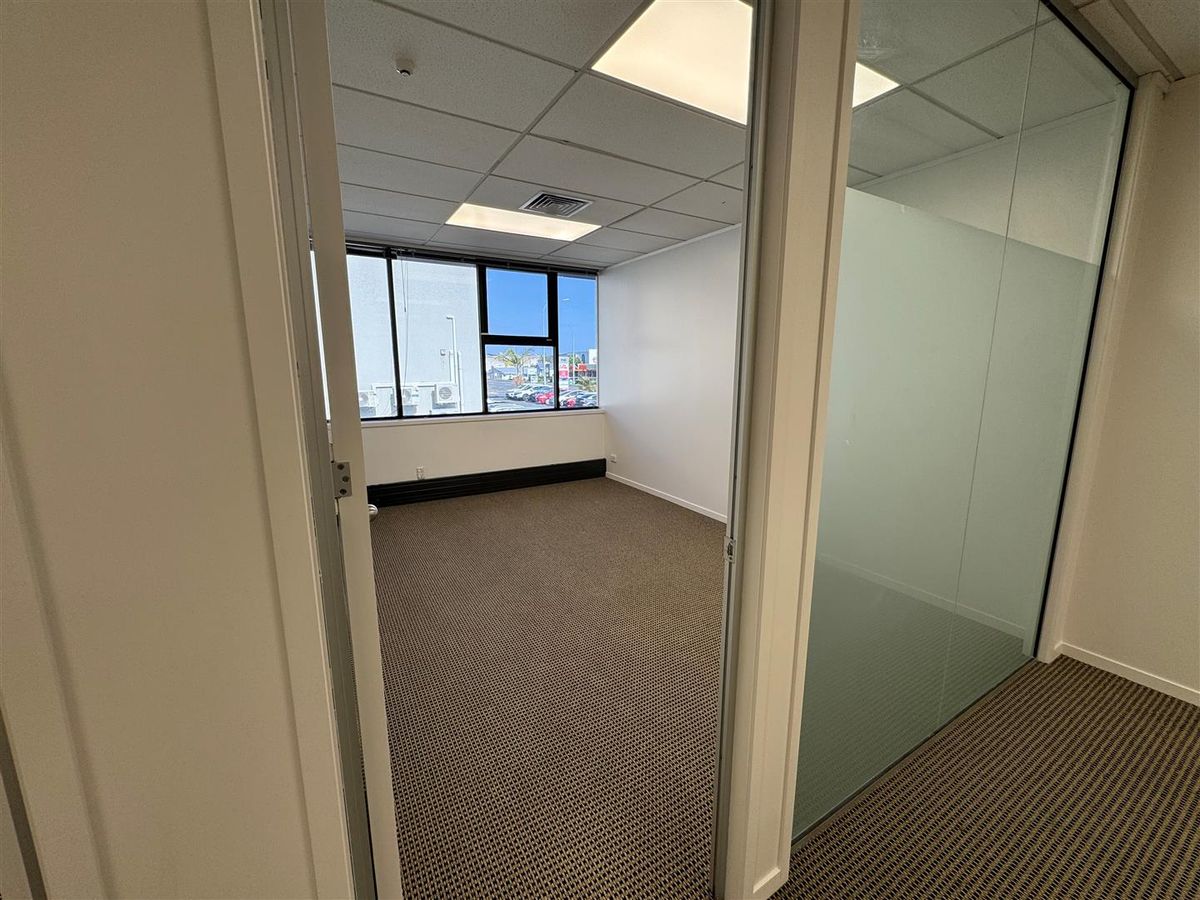 Savills - Professional Great South Road Office Suite - Ansicht 4