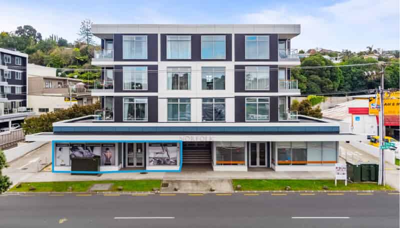 2R, 19 Bute Road, Browns Bay