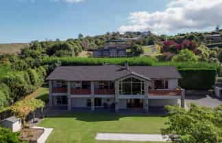 534 Gillespie Place, Acacia Bay