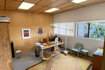 951SQM A-Grade Warehouse & Office | Mount Eden