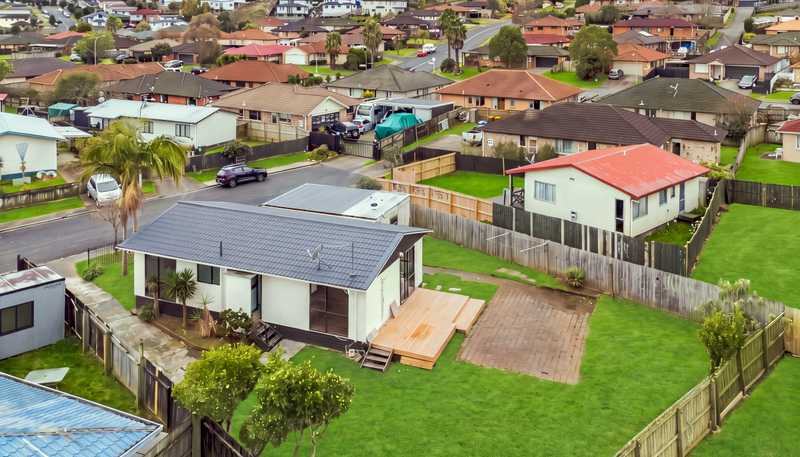 71 Heathdale Crescent, Papakura