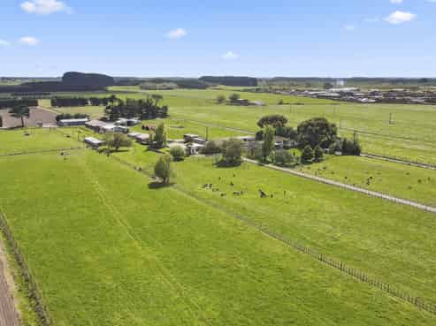 873 State Highway 1, Waitarere