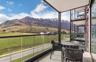 203/34 Red Oaks Drive, Frankton