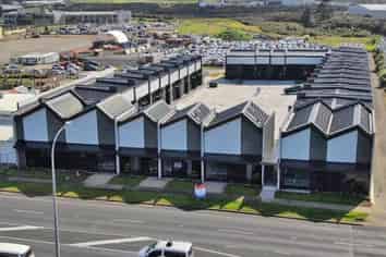 BRAND NEW COMMERCIAL UNIT FOR SALE
