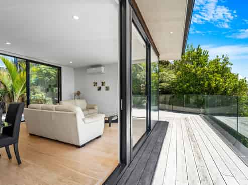 11c Duncansby Road, Stanmore Bay