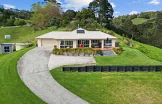 66 Manuka Grove, Helensville