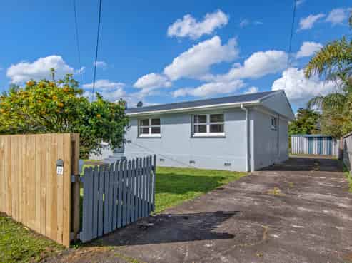 37 West End Avenue, Woodhill