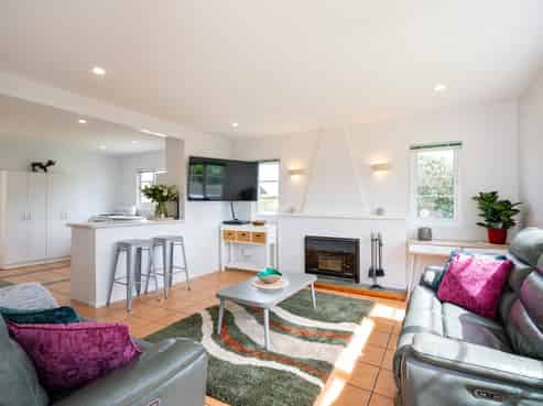 2 Leyland Road, Te Awanga