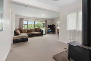 6 Hamilton Road, Warkworth