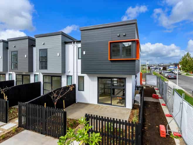 23 Flat Bush School Road, Flat Bush