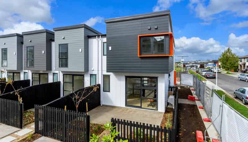 23 Flat Bush School Road, Flat Bush