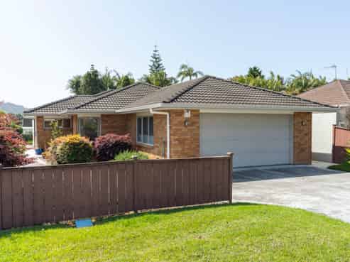 17 Armstrong Avenue, Woodhill